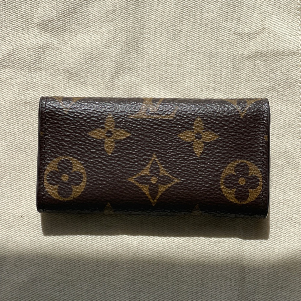 Louis Vuitton Monogram 4 Key Multicles Holder - image 2